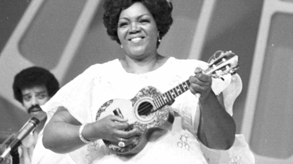 Dona Ivone Lara A Grande Dama Do Samba Blog Letra E Música 6215